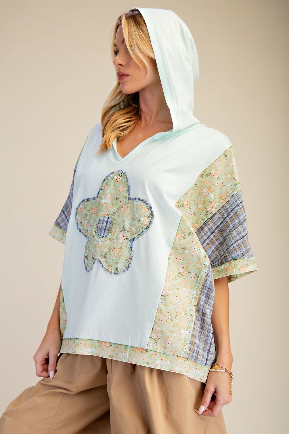 Dreamy Easel Flower Patch Hoodie P464