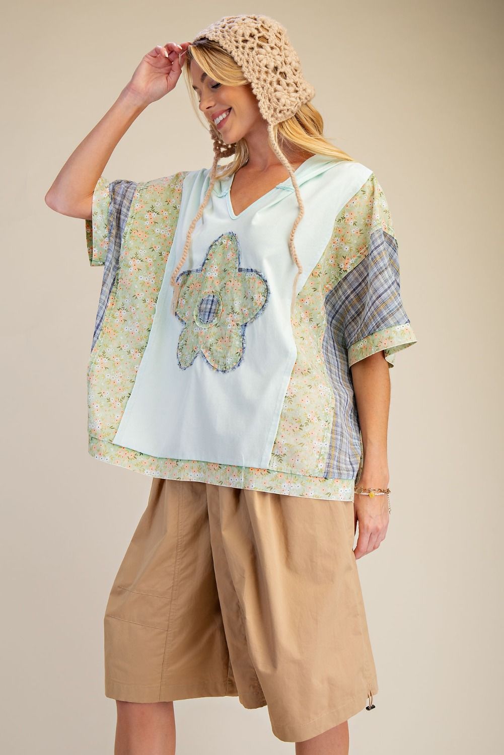 Dreamy Easel Flower Patch Hoodie P464