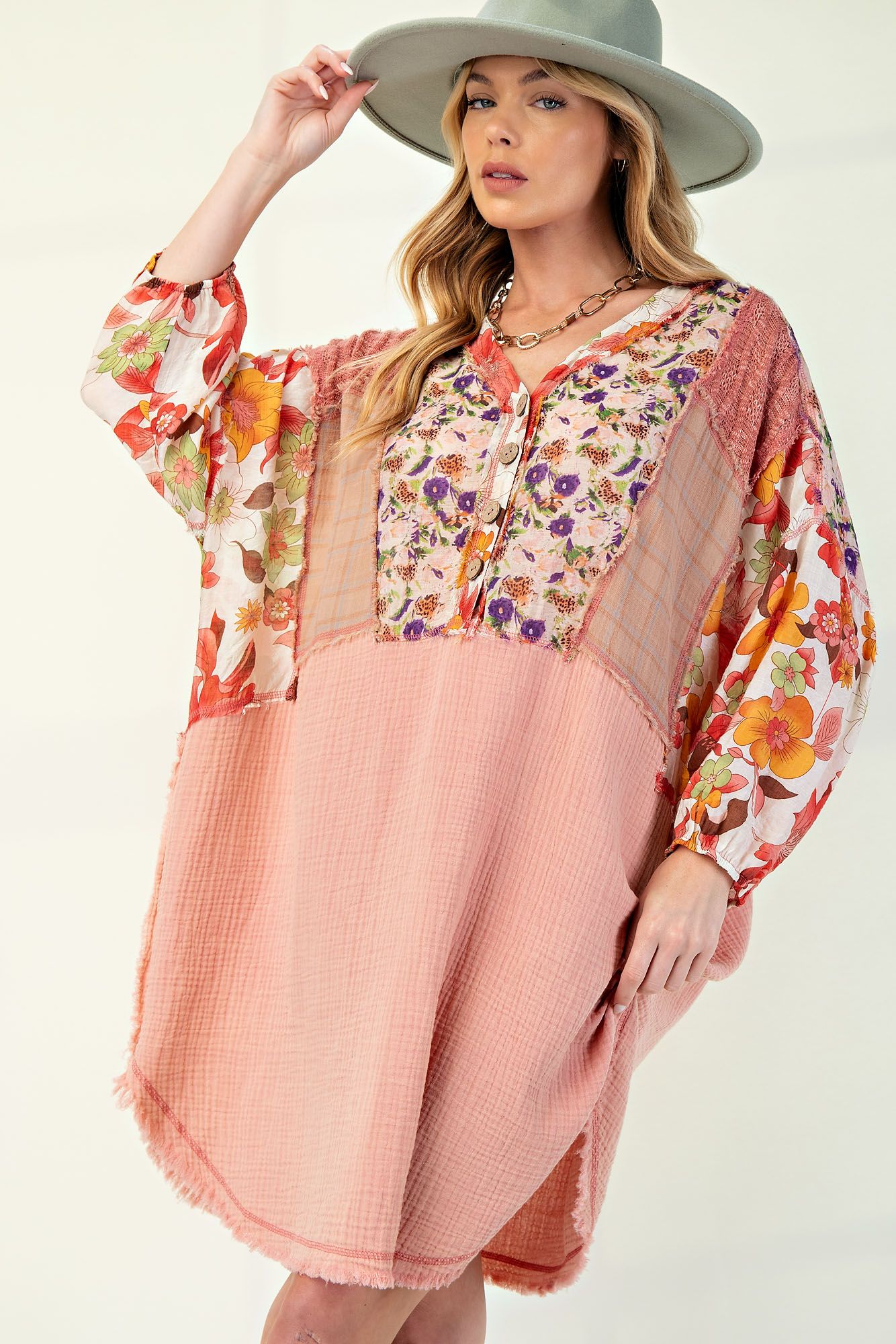 Vintage Easel Patchwork Dress P536