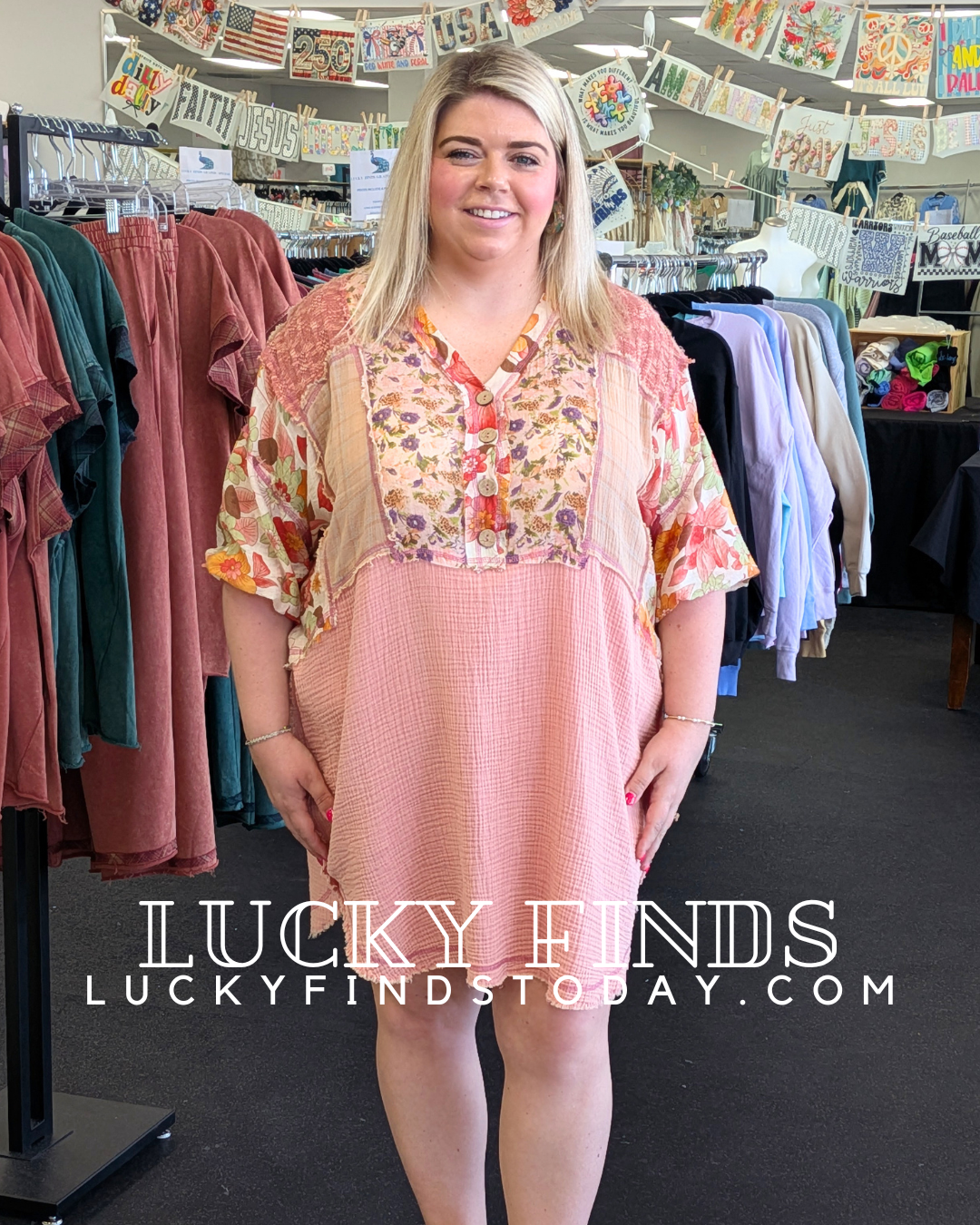 Vintage Easel Patchwork Dress P536