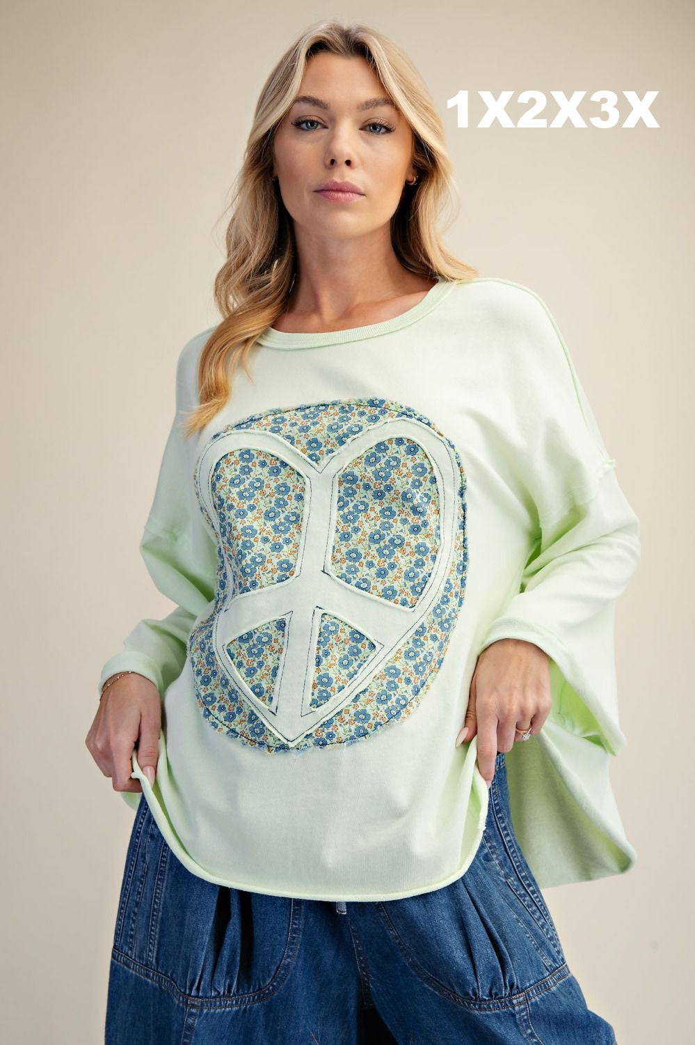 Easel Curvy Peace Sign Top P539