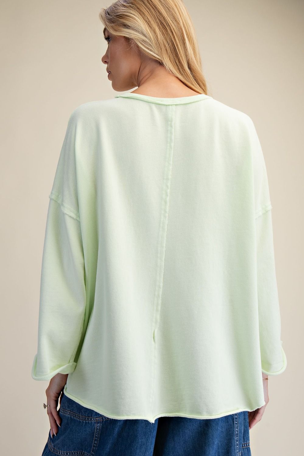 Easel Curvy Peace Sign Top P539