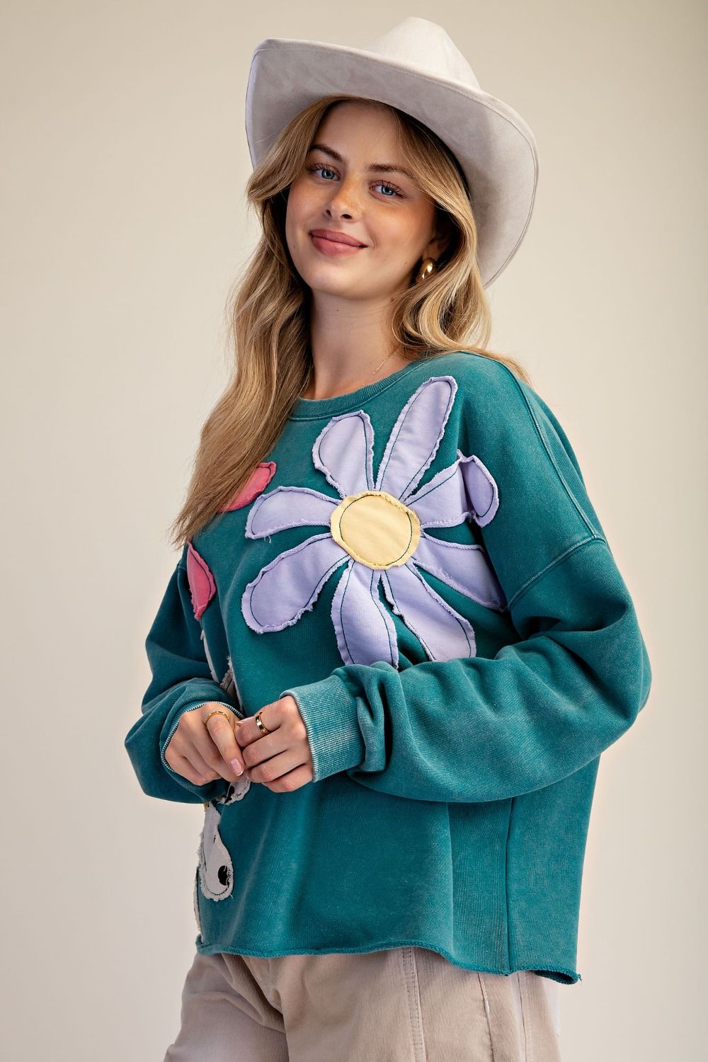 Easel Floral Patch Top P581