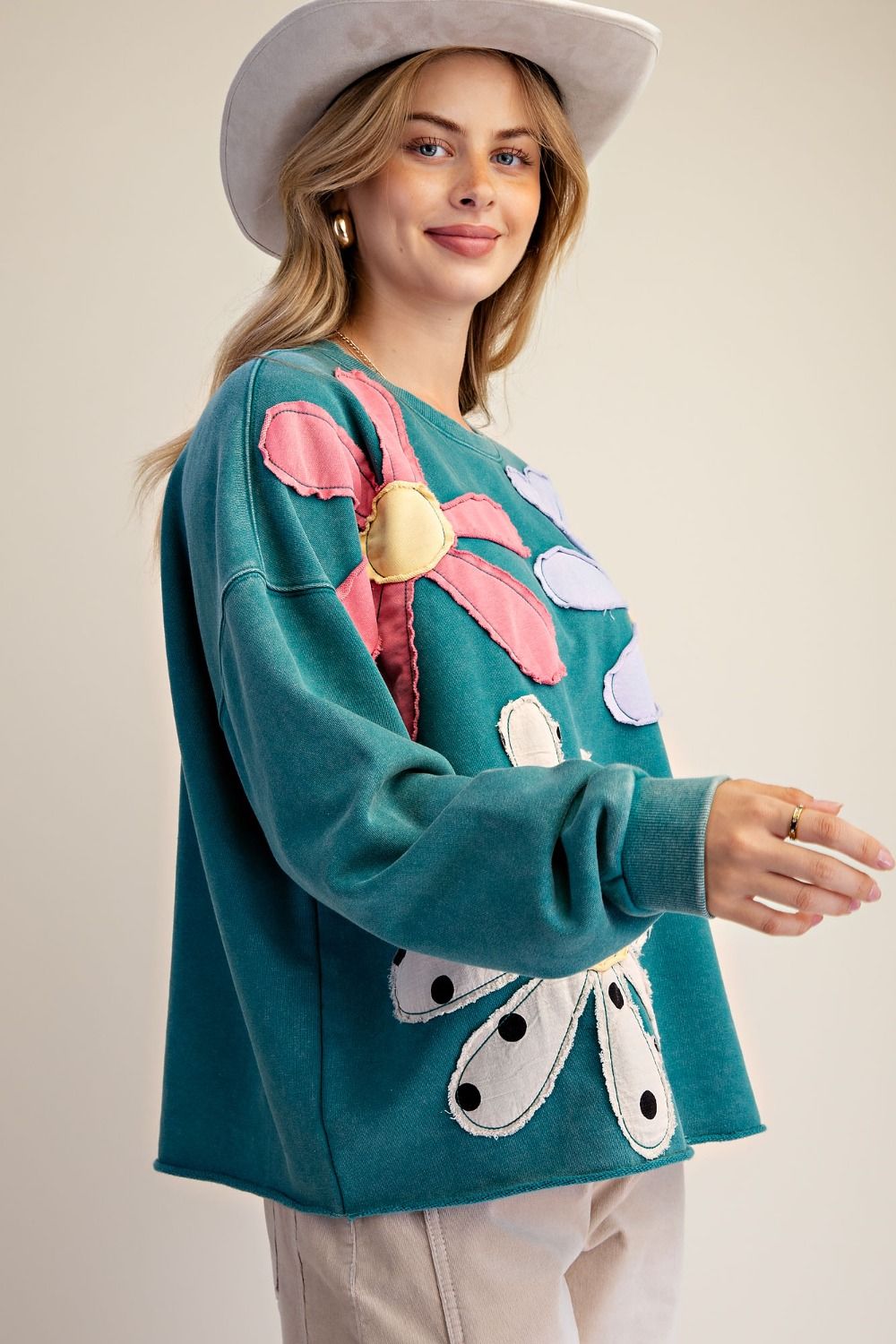 Easel Floral Patch Top P581