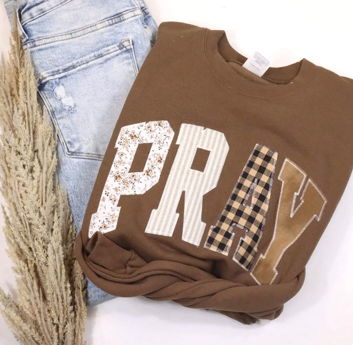 Pray Applique Sweatshirt D1775