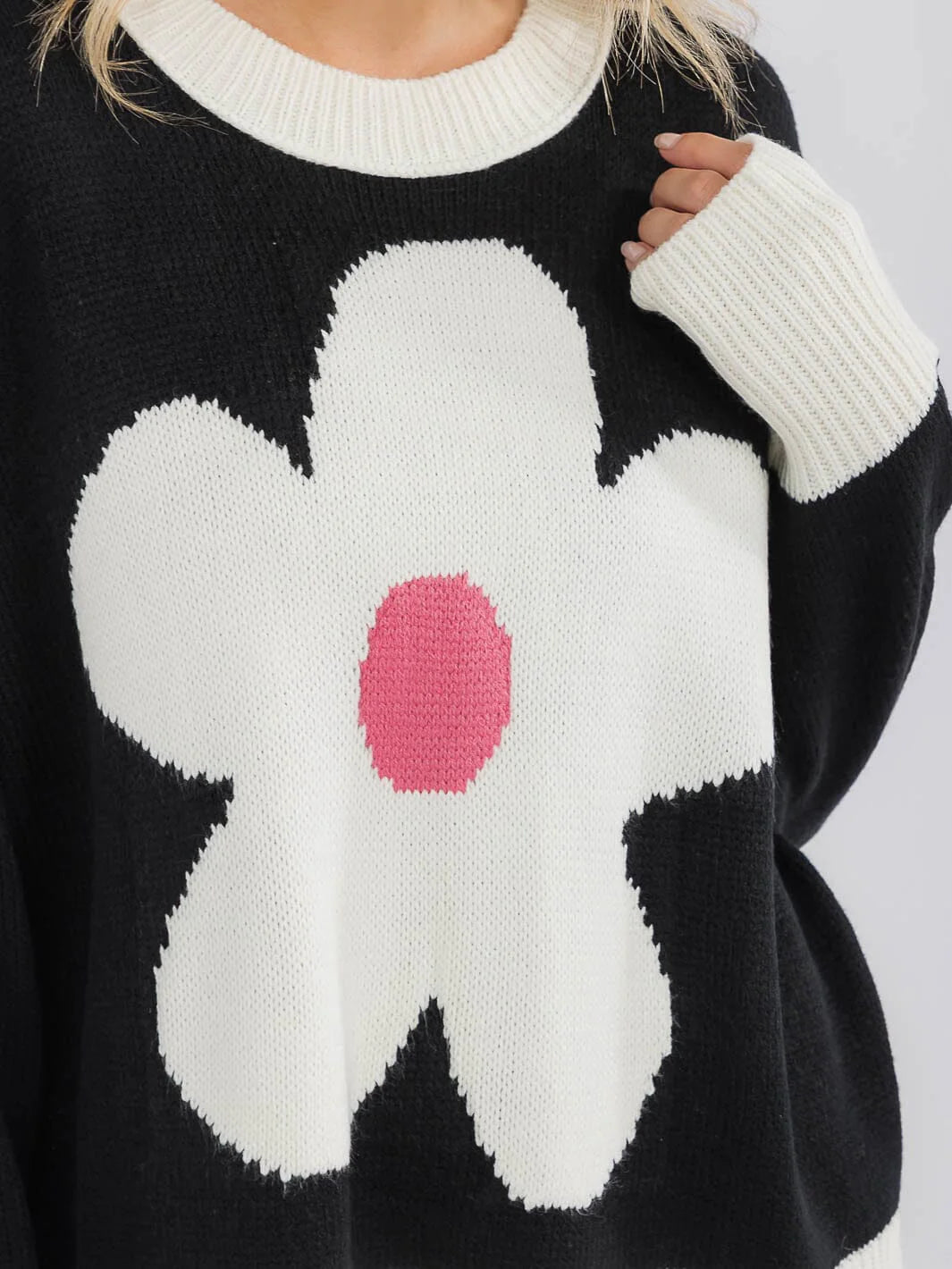 Love My Daisy Sweater Top W241