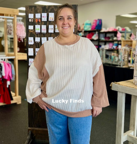 Falling for Colorblock Top W253