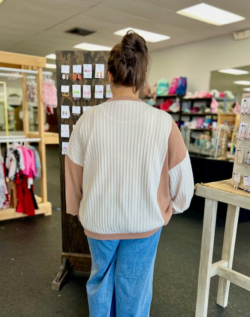 Falling for Colorblock Top W253