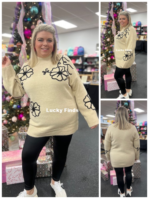 Flower Stitching Curvy Sweater W301