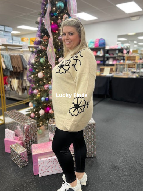 Flower Stitching Curvy Sweater W301