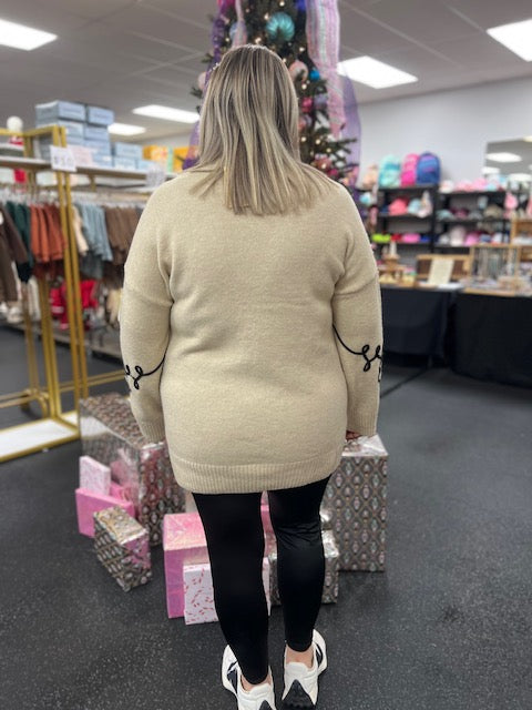 Flower Stitching Curvy Sweater W301