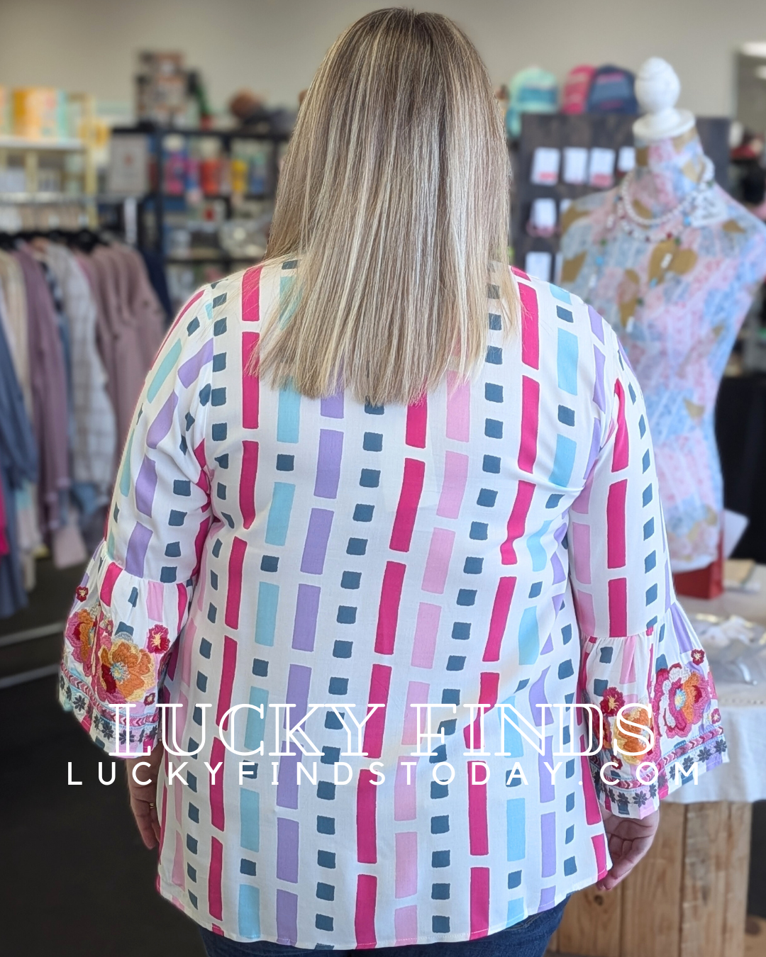 All About Embroidery Curvy Top W315