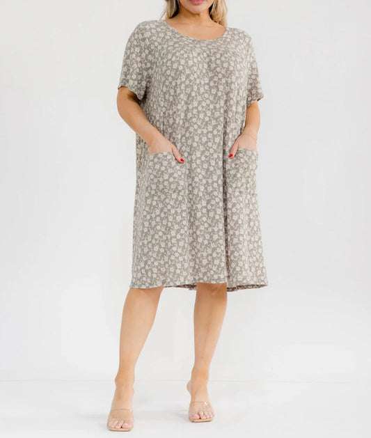 Summer Curvy Floral Pockets Dress W342