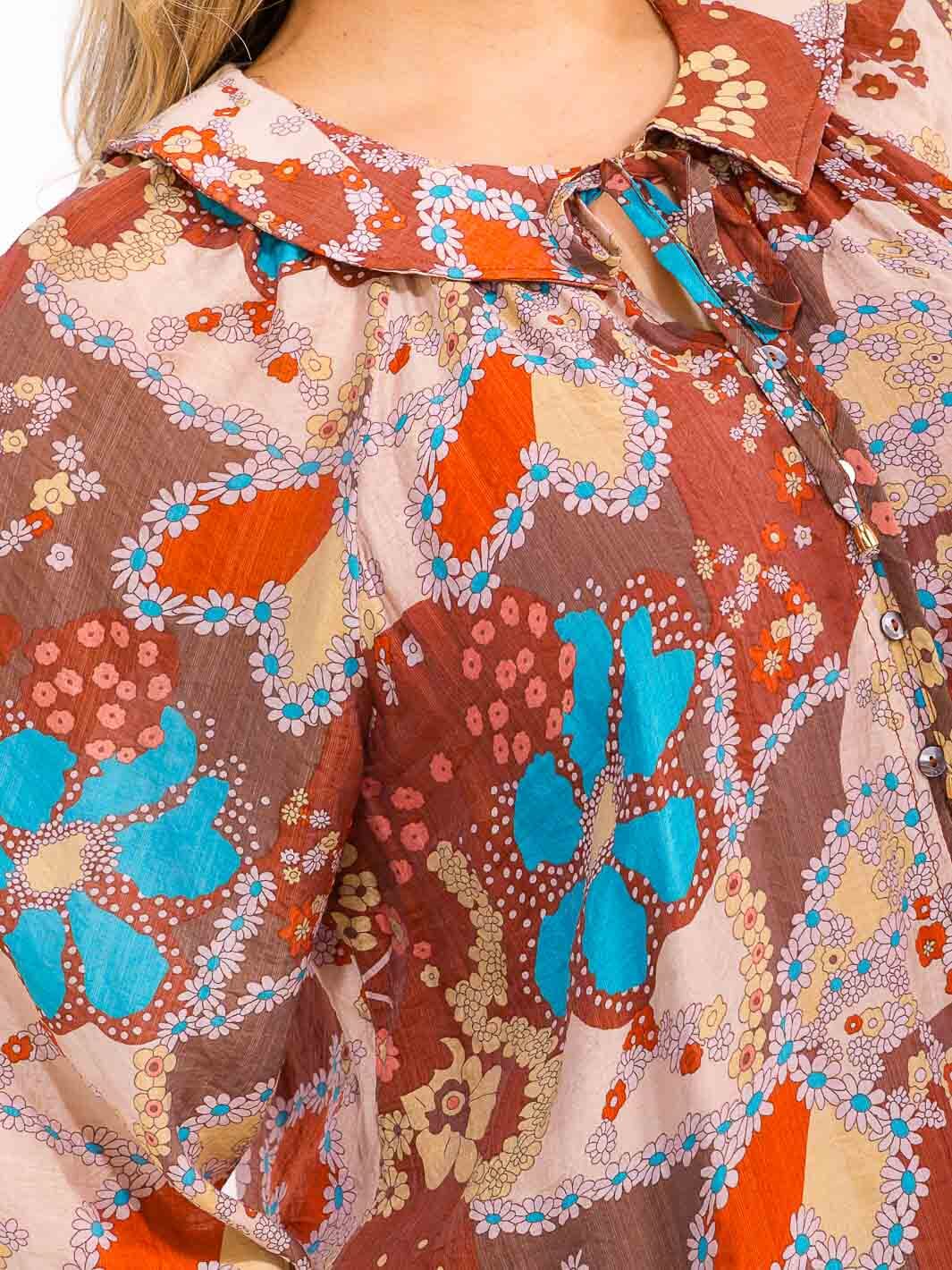 Magic Touch Curvy Top W433