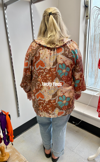 Magic Touch Patchwork Curvy Top W433