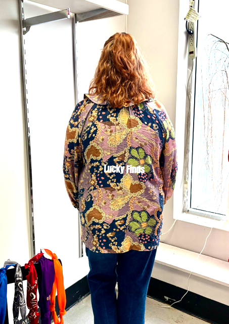 Magic Touch Patchwork Curvy Top W433