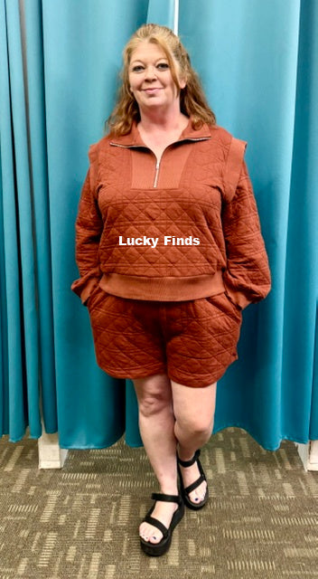 Cozy Curvy Quilted 2-Piece Set W435