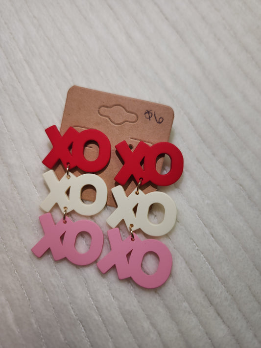 Jv413 falling in love earrings