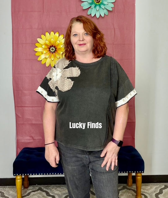 Umgee Flower Patch Curvy Top P531