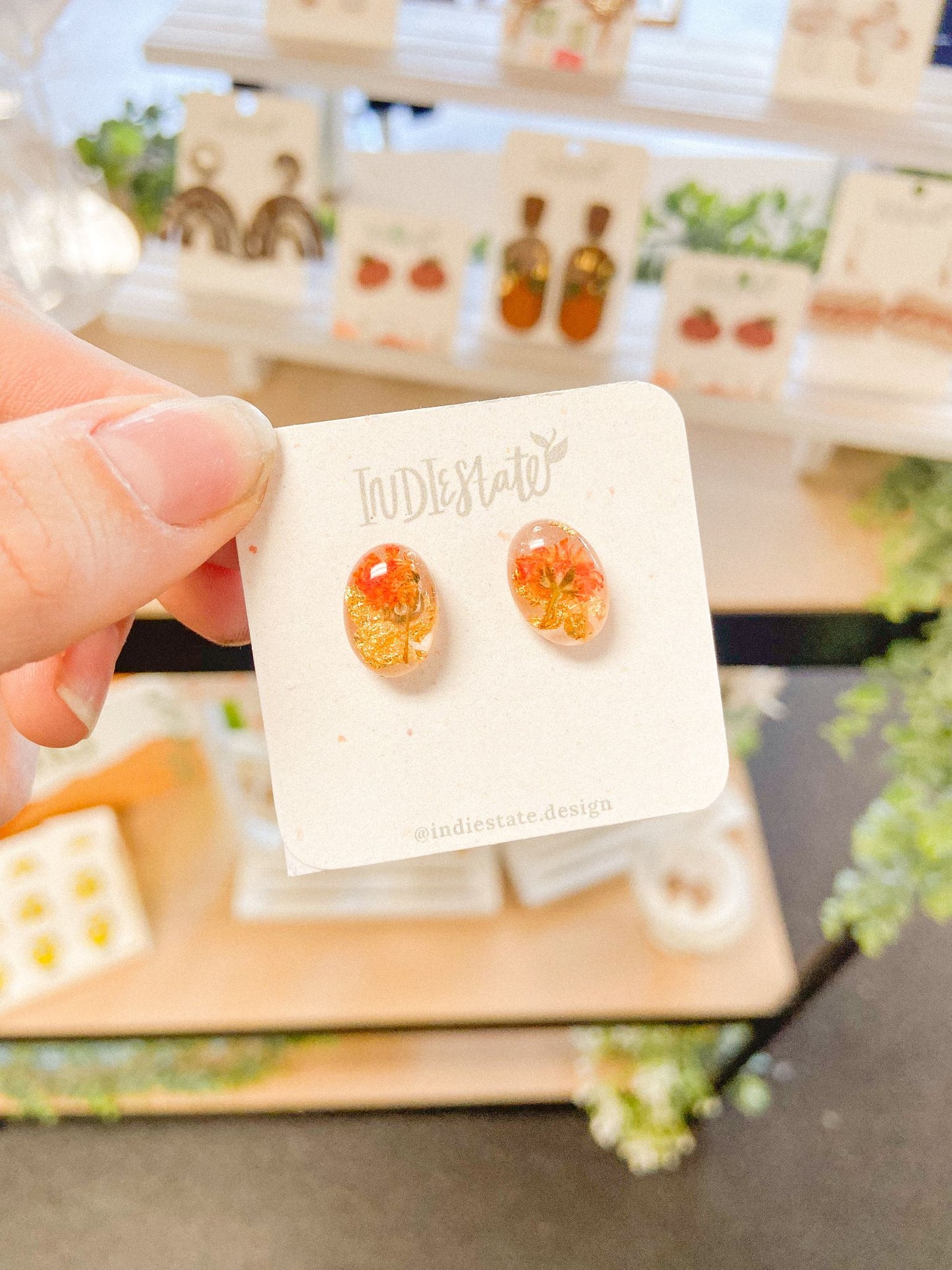 Dried Flower Small Studs - 1